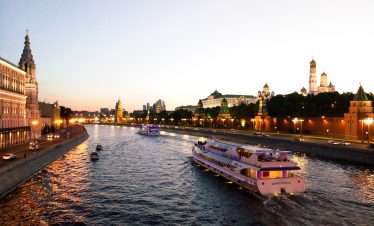 Canal Cruise in Dubai with transfers